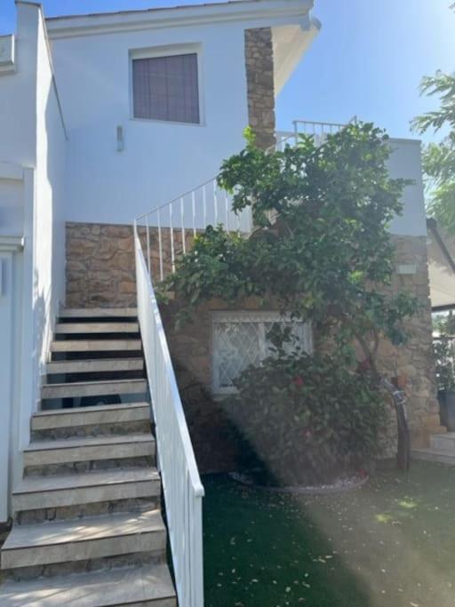 Appartement T2 Climatise + Parking 500 M Plage/centre *
