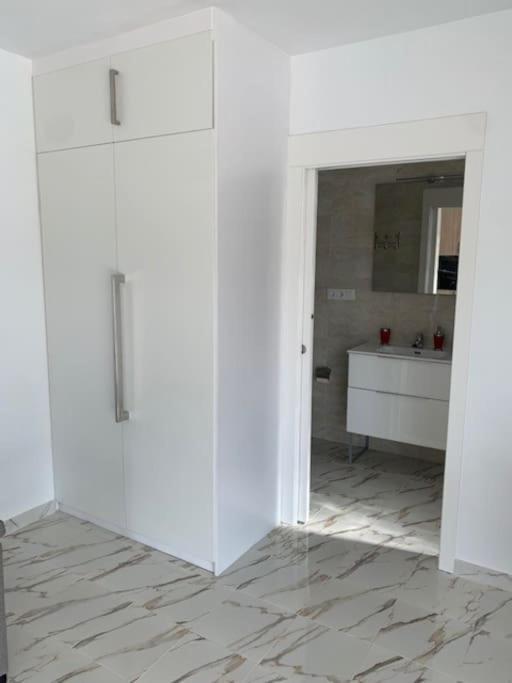 Appartement T2 Climatise + Parking 500 M Plage/centre Lloret de Mar