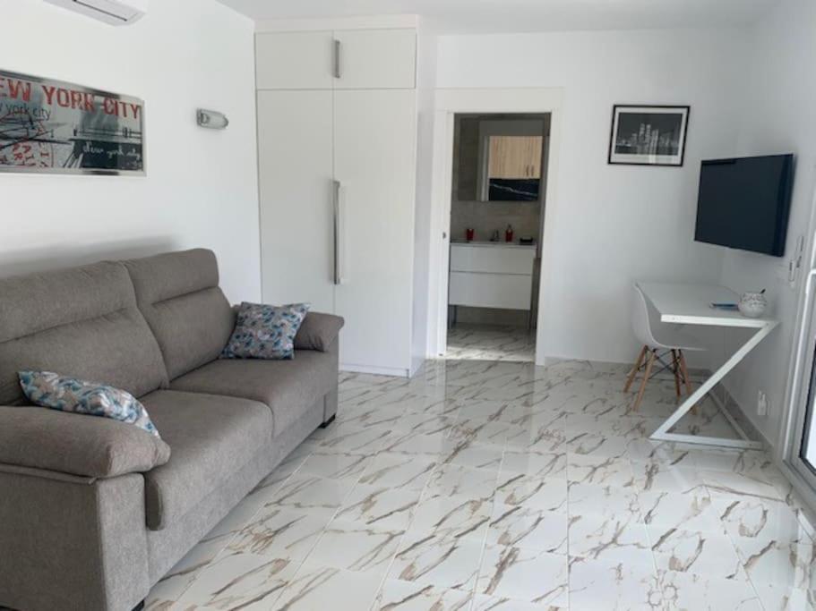T2 Climatise + Parking 500 M Plage/centre Appartement Lloret de Mar