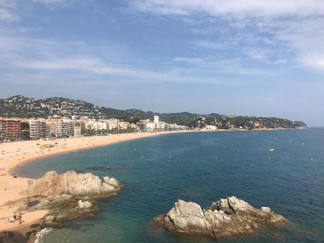 Appartement T2 Climatise + Parking 500 M Plage/centre *