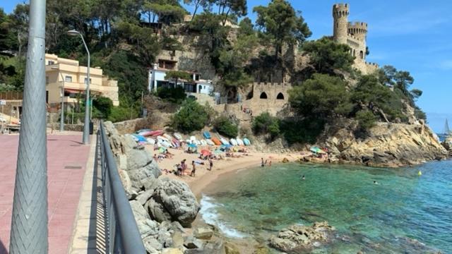 T2 Climatise + Parking 500 M Plage/centre Appartement *