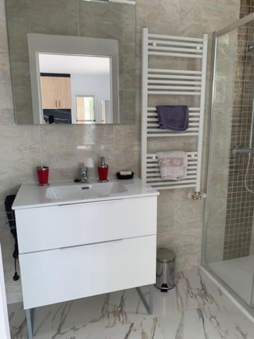 T2 Climatise + Parking 500 M Plage/centre Appartement Lloret de Mar