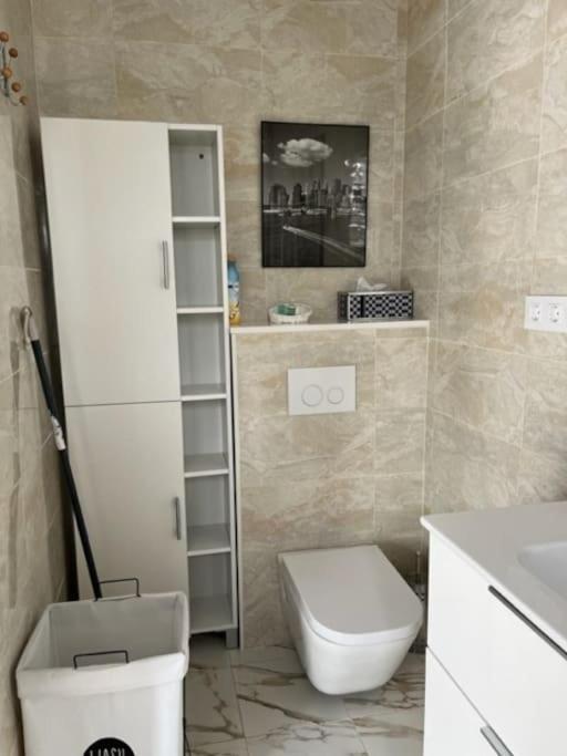 Appartement T2 Climatise + Parking 500 M Plage/centre Lloret de Mar